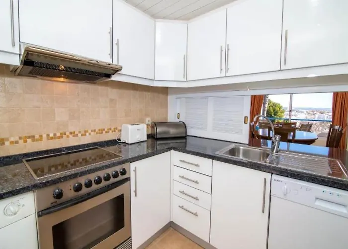 Windmill Hill Luxury Apartment
